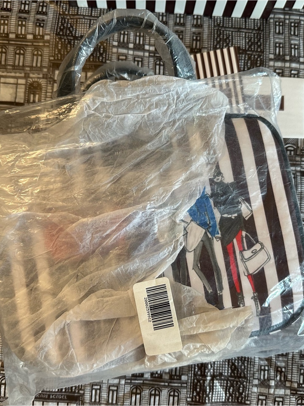 Henri Bendel, Slim Hanging Weekender-Izak Girl Print, Matching Pouch, Toiletry - Picture 10 of 14